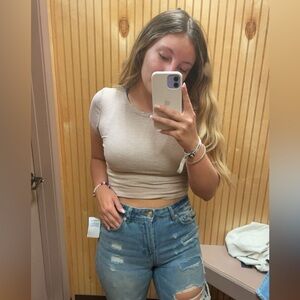 Meet your Posher, Mia